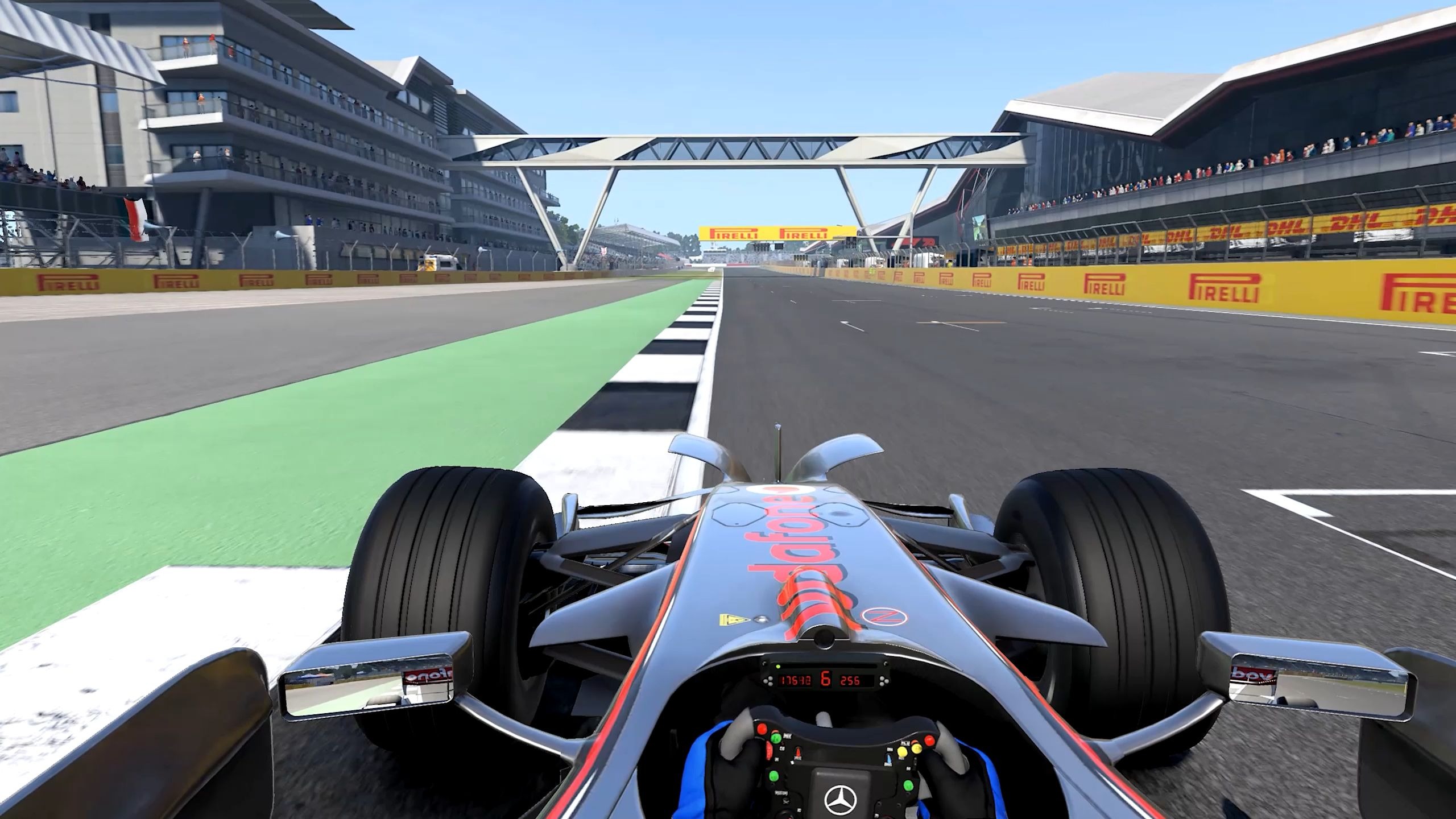 迈凯伦横扫索伯车队,维斯塔潘状态火热 迈凯伦横扫索伯车队,维斯塔潘状态火热