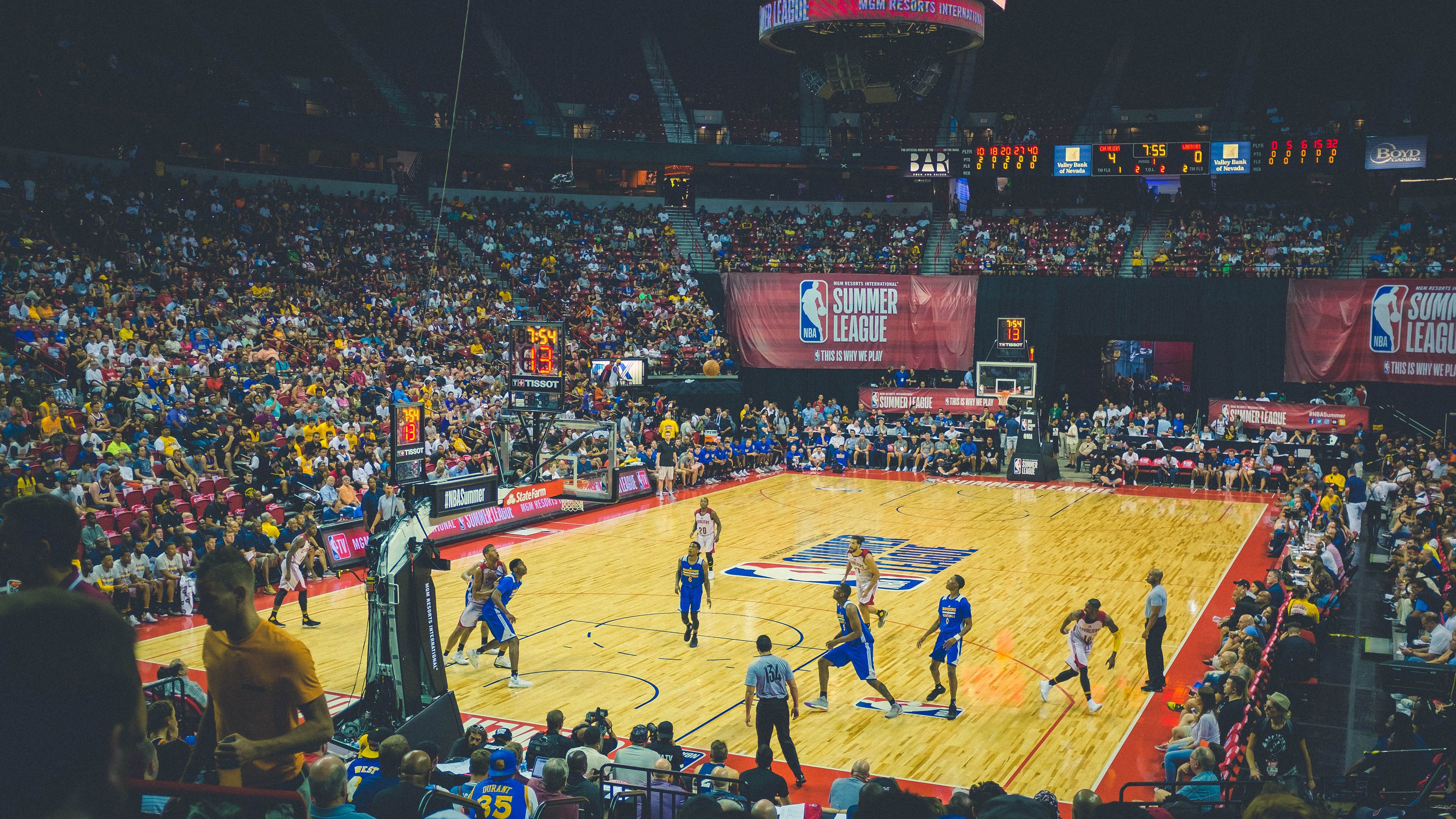 美加墨世界杯焦点战,丹麦童话续写,维京德比生死突围