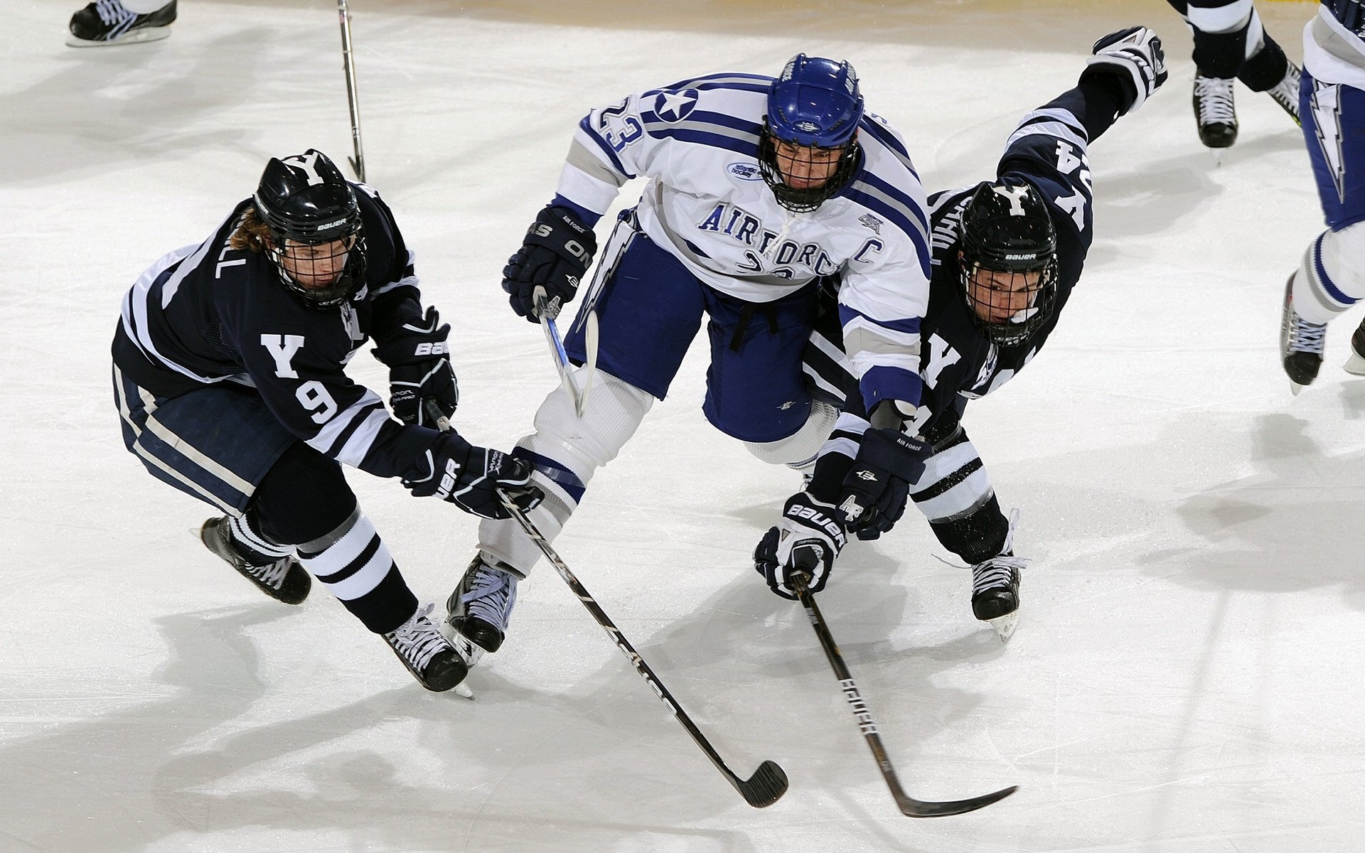 当爱德华兹用教科书撕碎国王,我们看到了篮球进化的模样