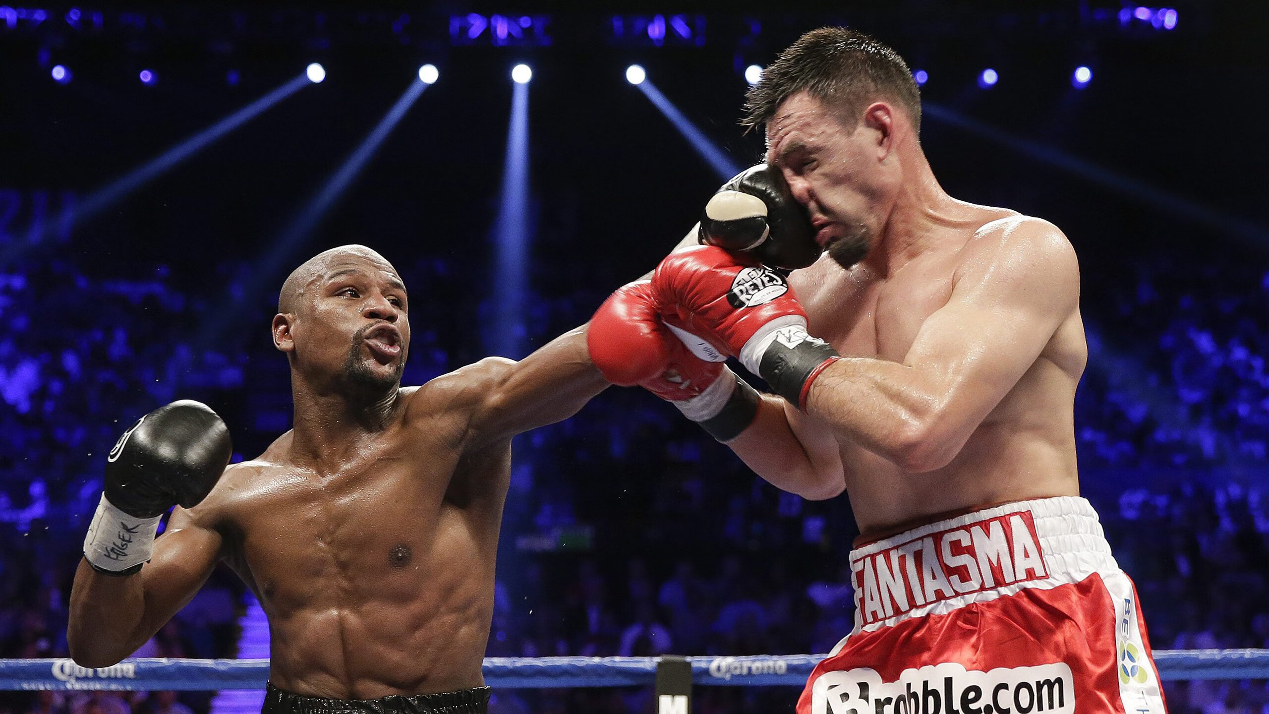 世界排名争夺战焦点战，罗马强压尼日利亚，帝国幽灵与现代非洲的无声较量