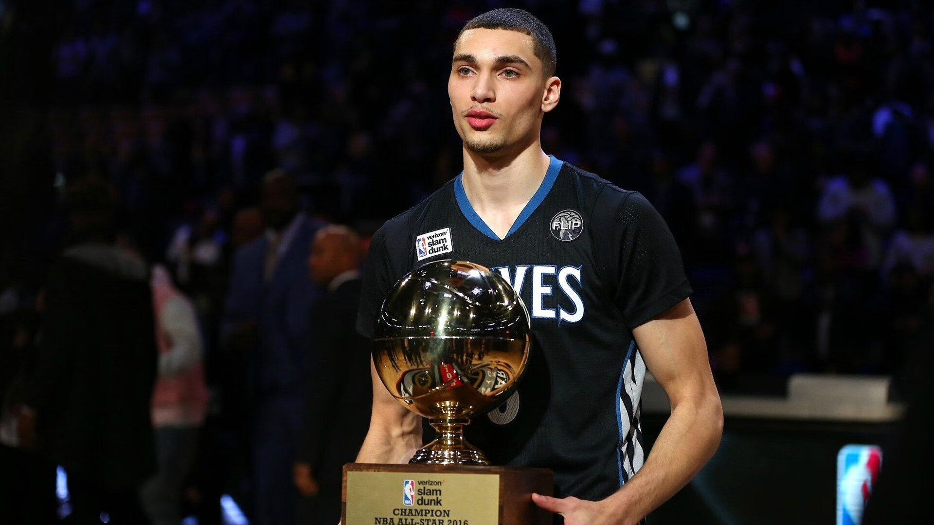 奇才硬仗取胜活塞，哈利伯顿成为关键先生